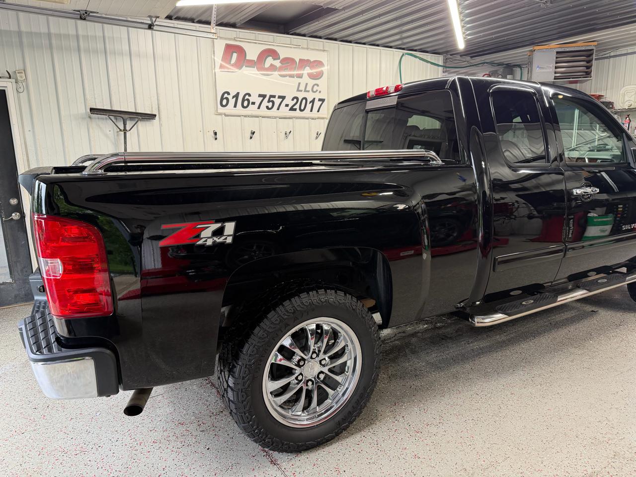 Chevrolet Silverado 1500 4WD Double Cab 143.5" LTZ w/1LZ 2009