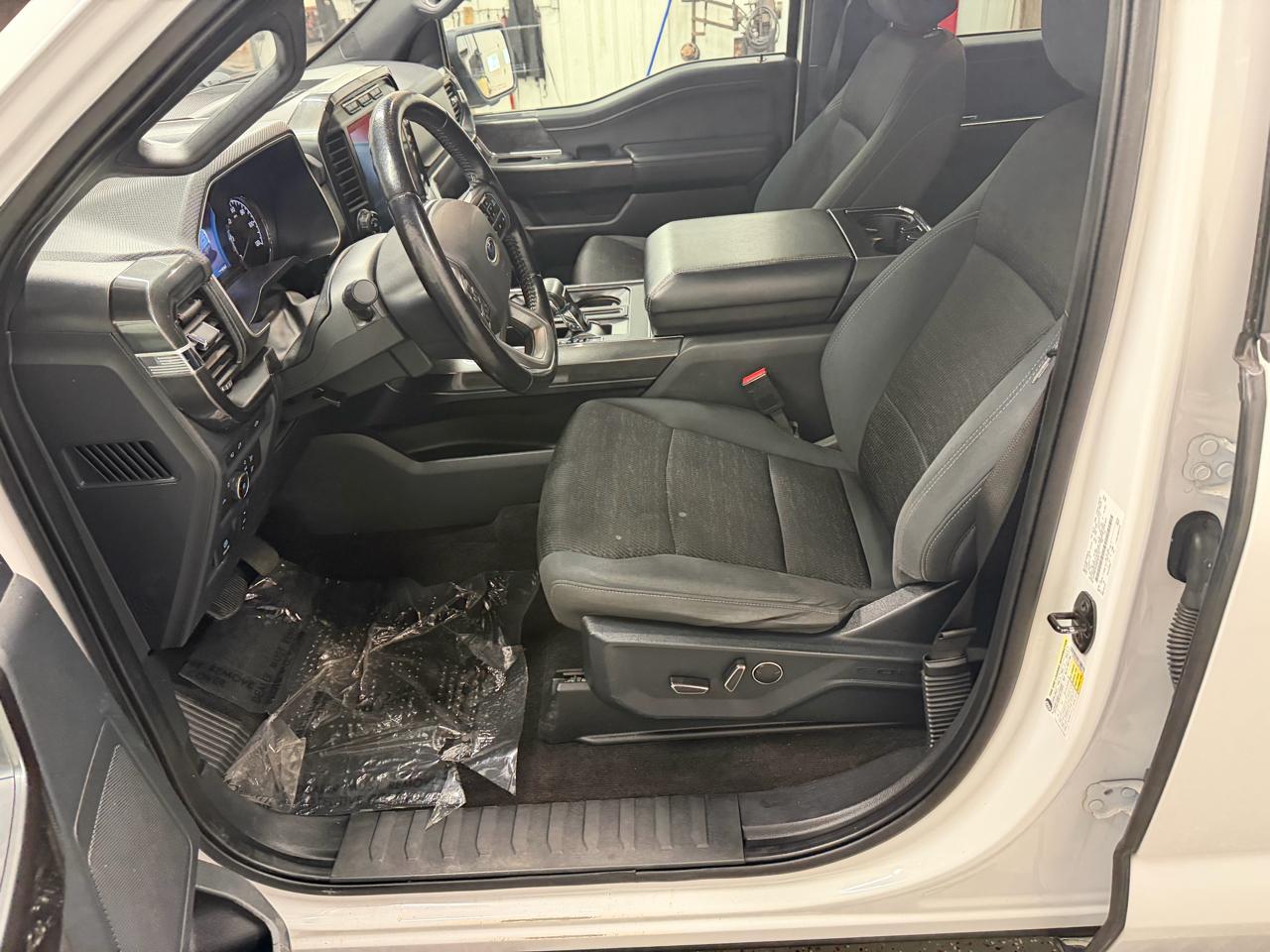 Ford F-150 4WD SuperCrew 145" XLT 2021