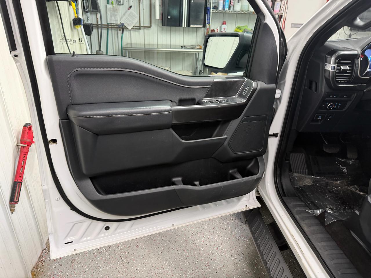 Ford F-150 4WD SuperCrew 145" XLT 2021