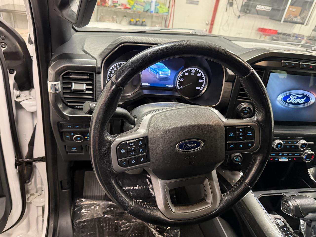 Ford F-150 4WD SuperCrew 145" XLT 2021