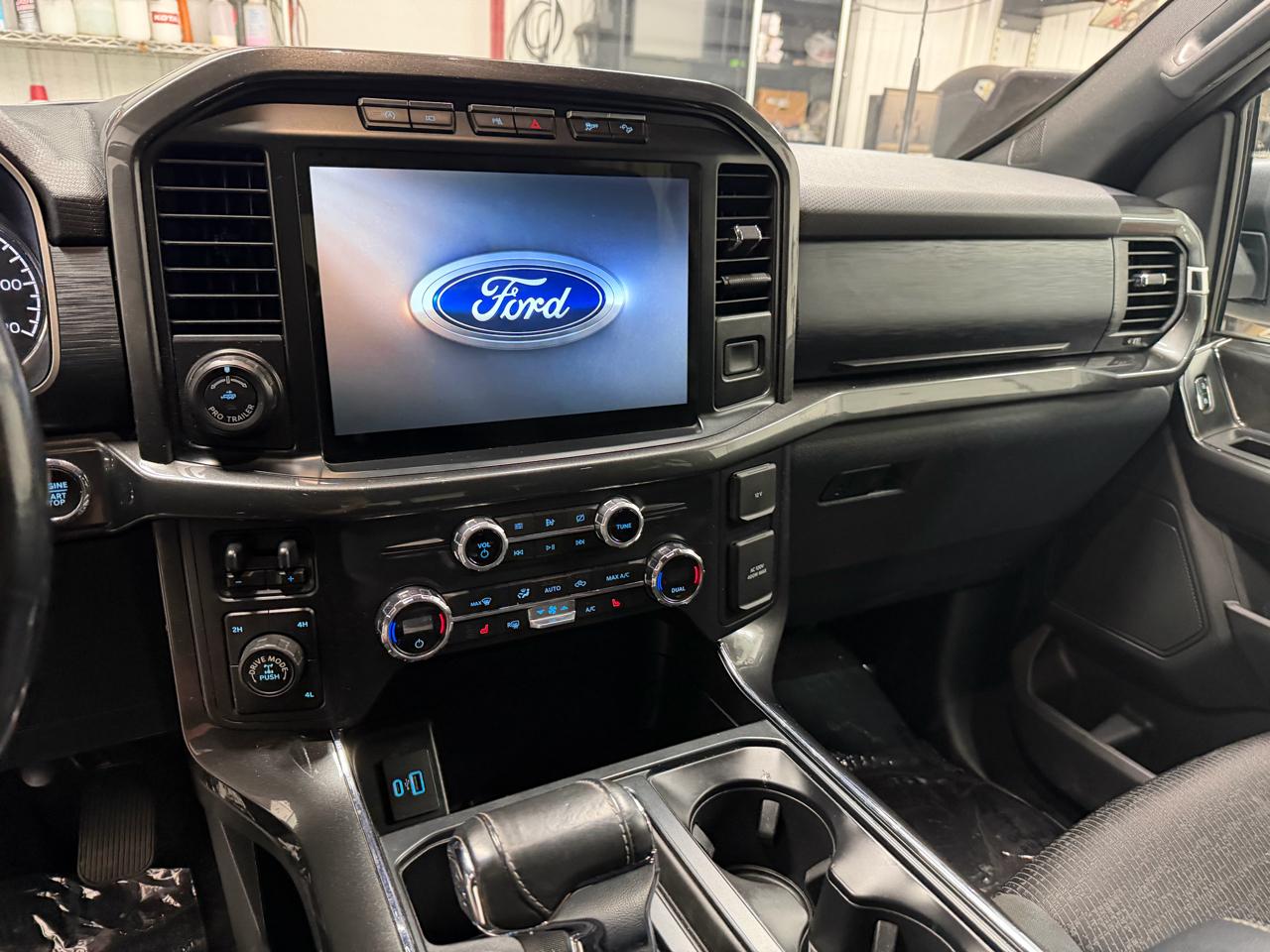Ford F-150 4WD SuperCrew 145" XLT 2021