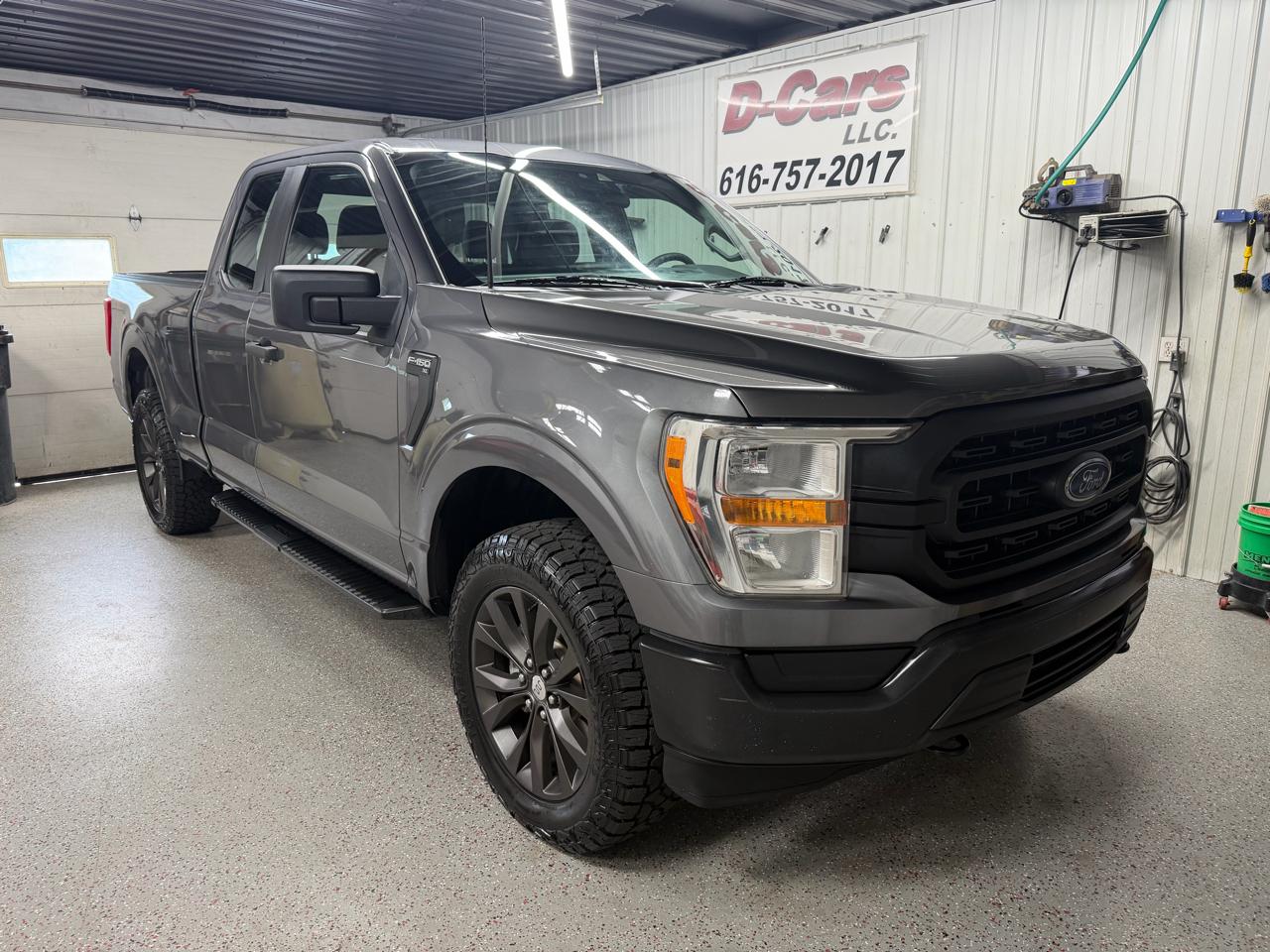Ford F-150 4WD SuperCab 145" STX 2022