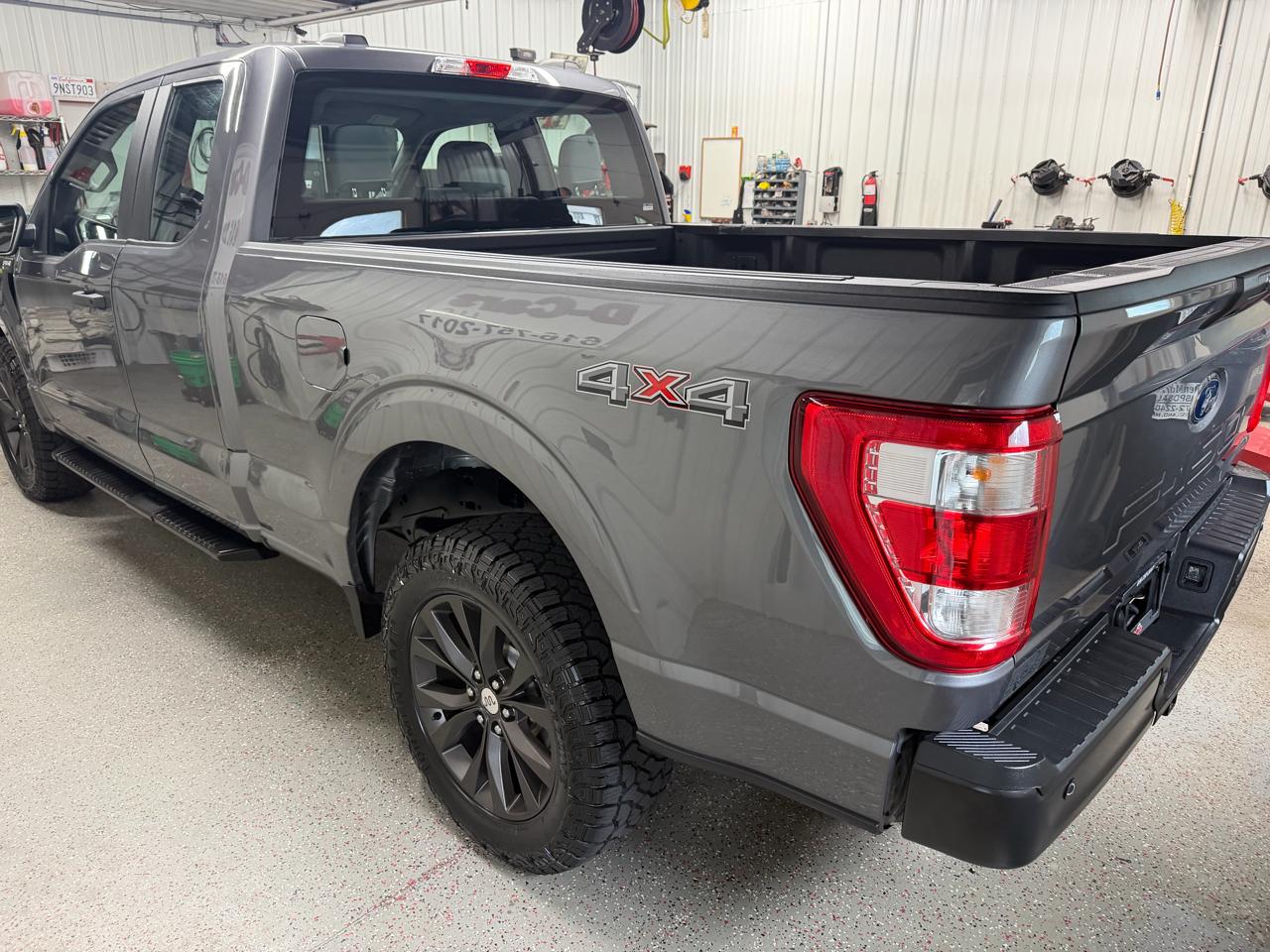 Ford F-150 4WD SuperCab 145" STX 2022