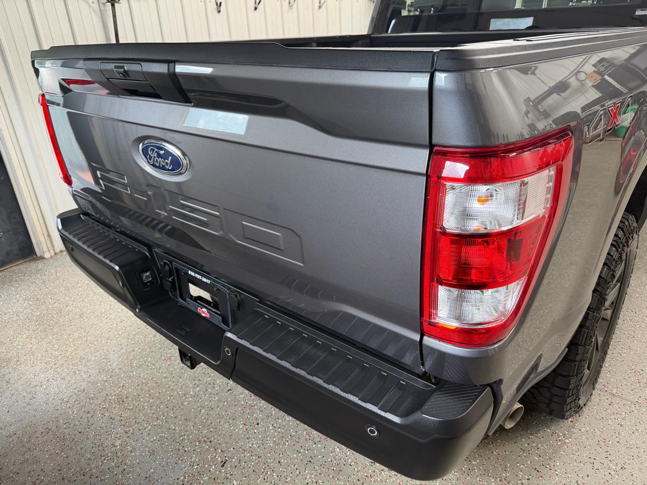 Ford F-150 4WD SuperCab 145" STX 2022