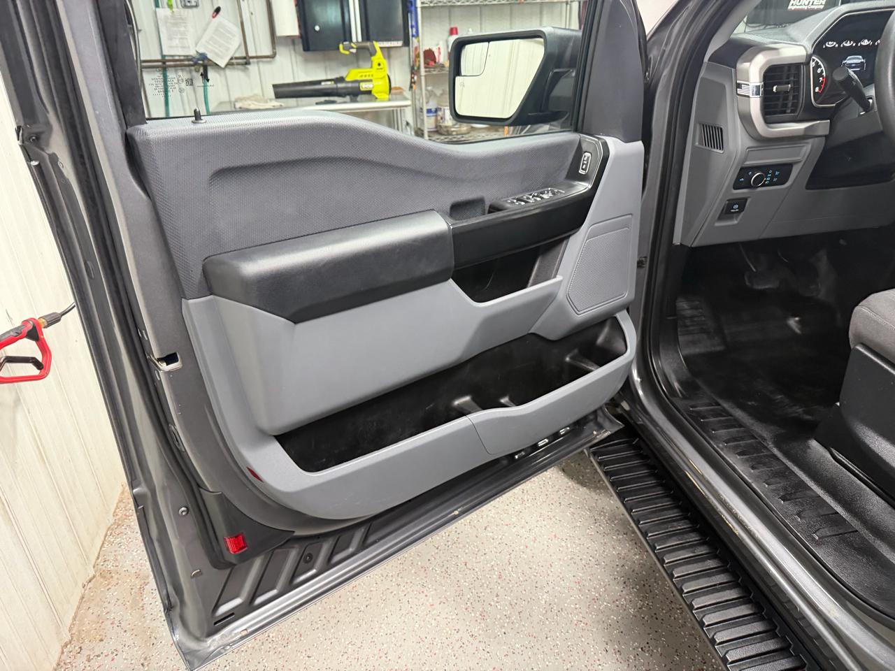 Ford F-150 4WD SuperCab 145" STX 2022