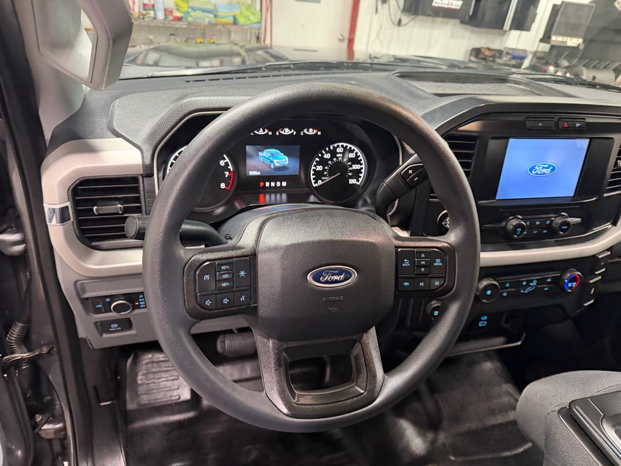 Ford F-150 4WD SuperCab 145" STX 2022