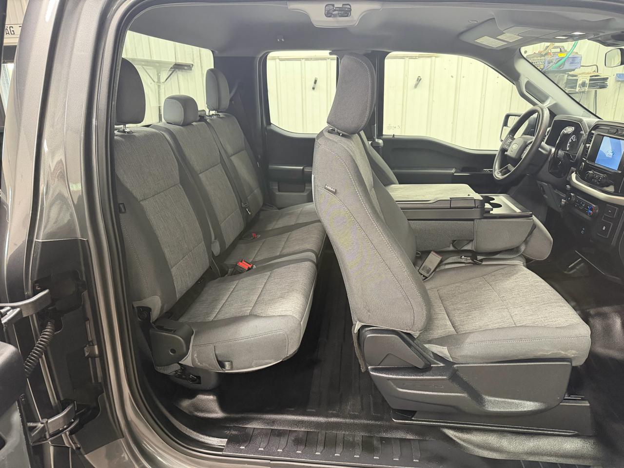 Ford F-150 4WD SuperCab 145" STX 2022