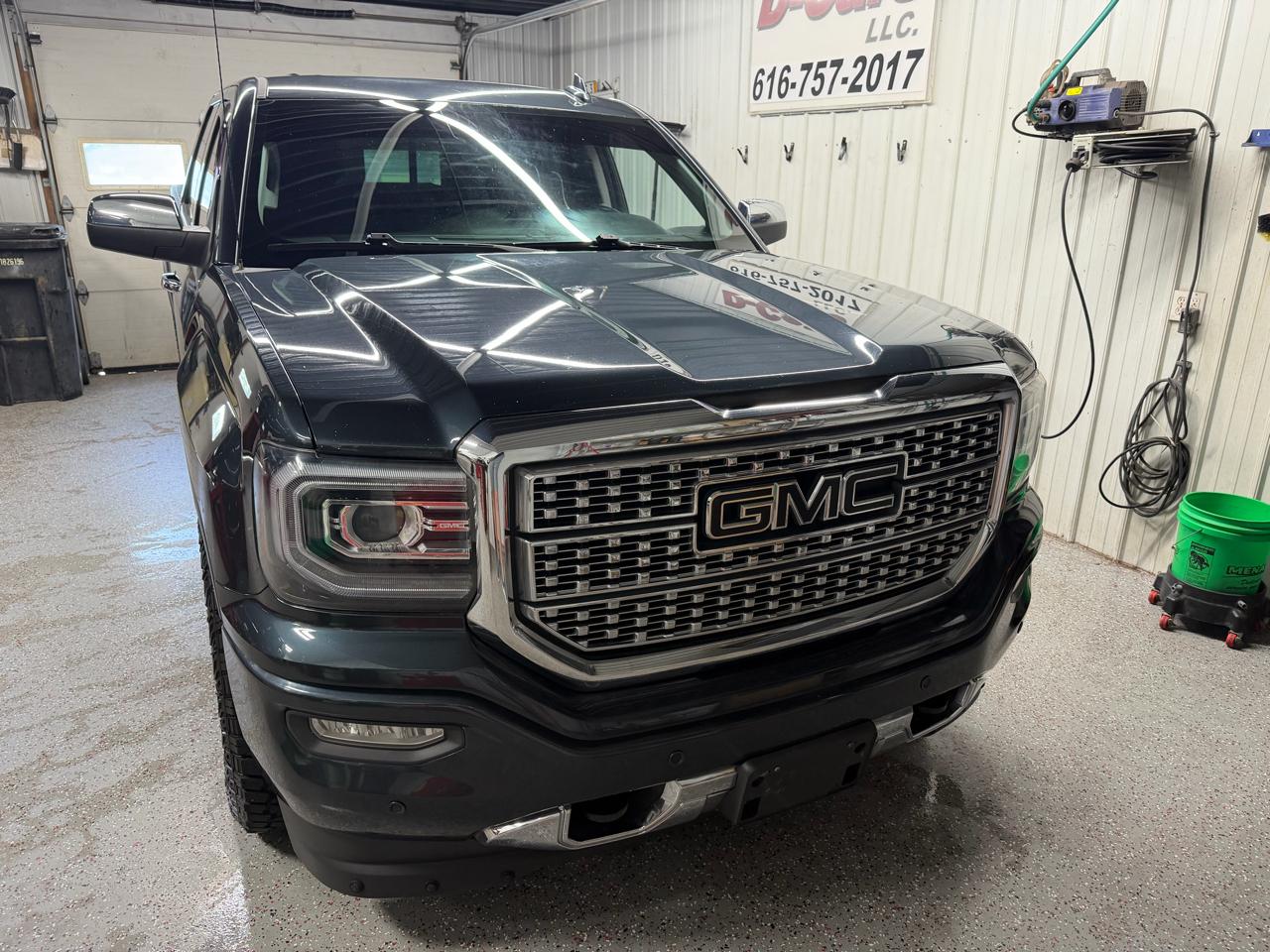 GMC Sierra 1500 Denali Crew Cab Short Box 4WD 2017