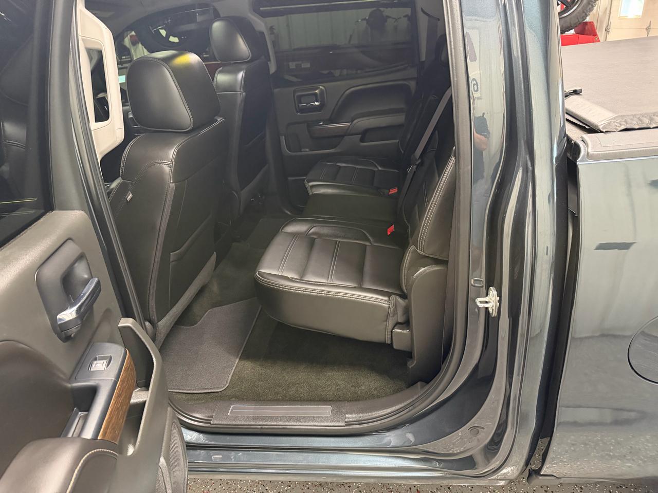 GMC Sierra 1500 Denali Crew Cab Short Box 4WD 2017