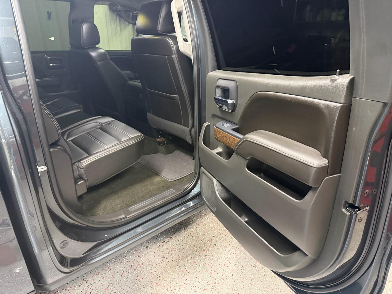 GMC Sierra 1500 Denali Crew Cab Short Box 4WD 2017