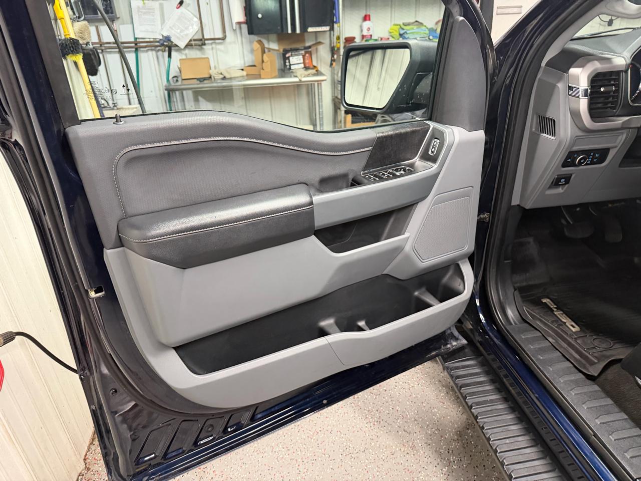 Ford F-150 4WD SuperCrew 157" XLT 2023