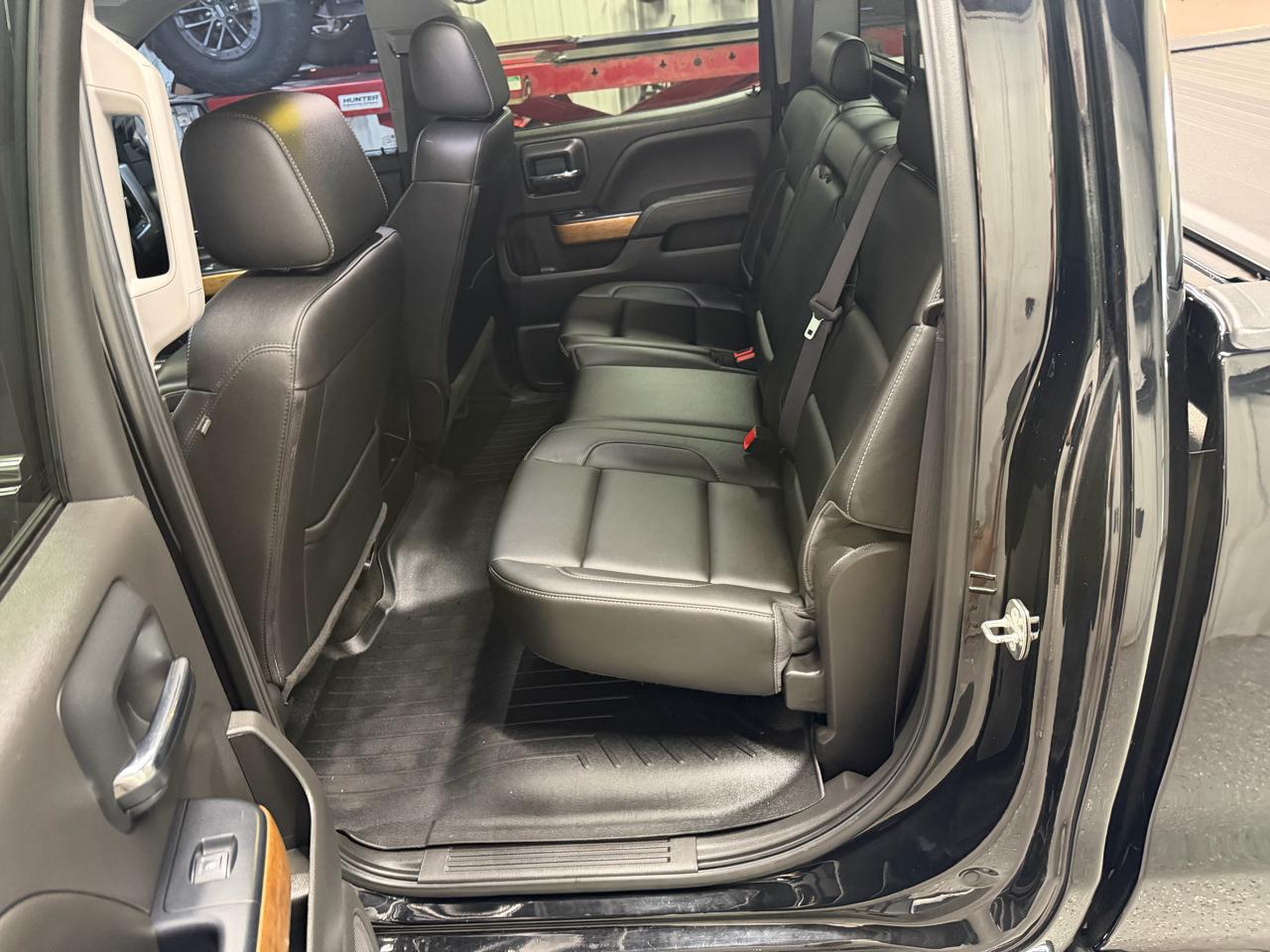 Chevrolet Silverado 1500 4WD Crew Cab 143.5" LTZ 2017