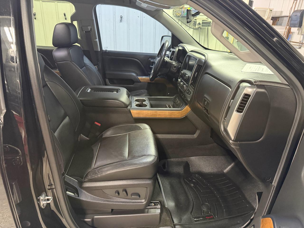 Chevrolet Silverado 1500 4WD Crew Cab 143.5" LTZ 2017