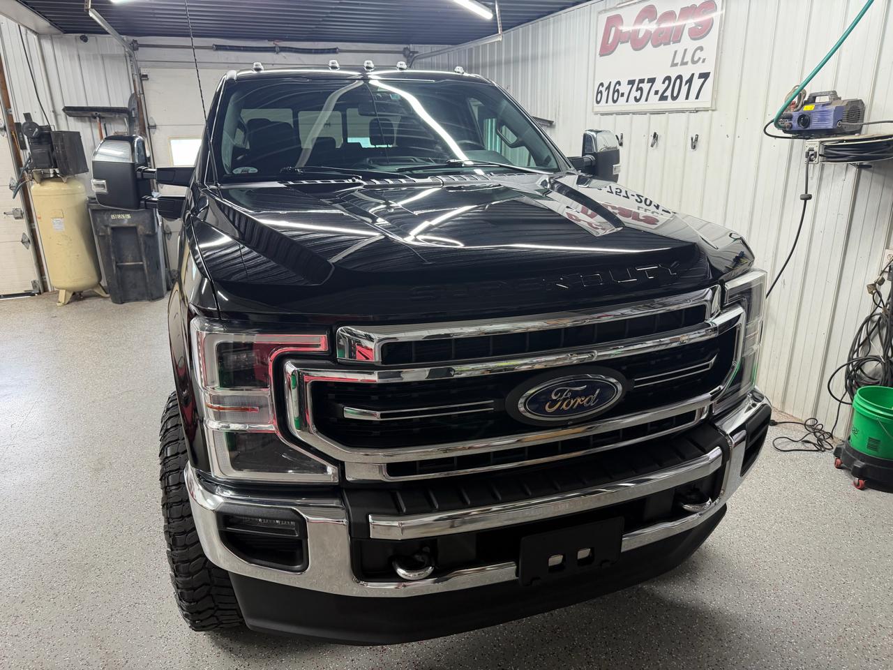 Ford F-350 SD Lariat Crew Cab SWB 4WD 2022