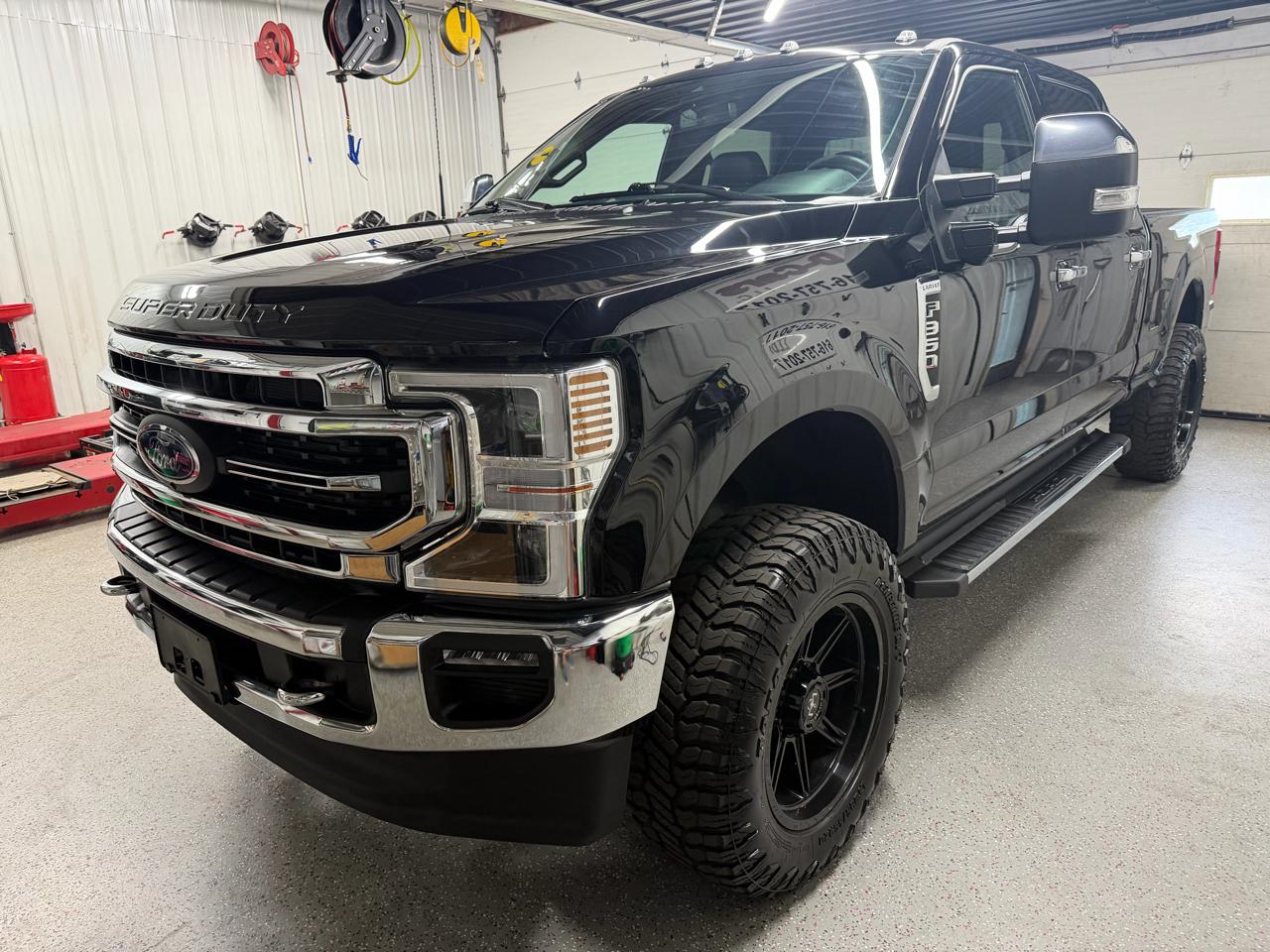 Ford F-350 SD Lariat Crew Cab SWB 4WD 2022