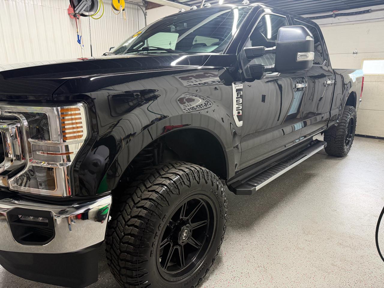 Ford F-350 SD Lariat Crew Cab SWB 4WD 2022