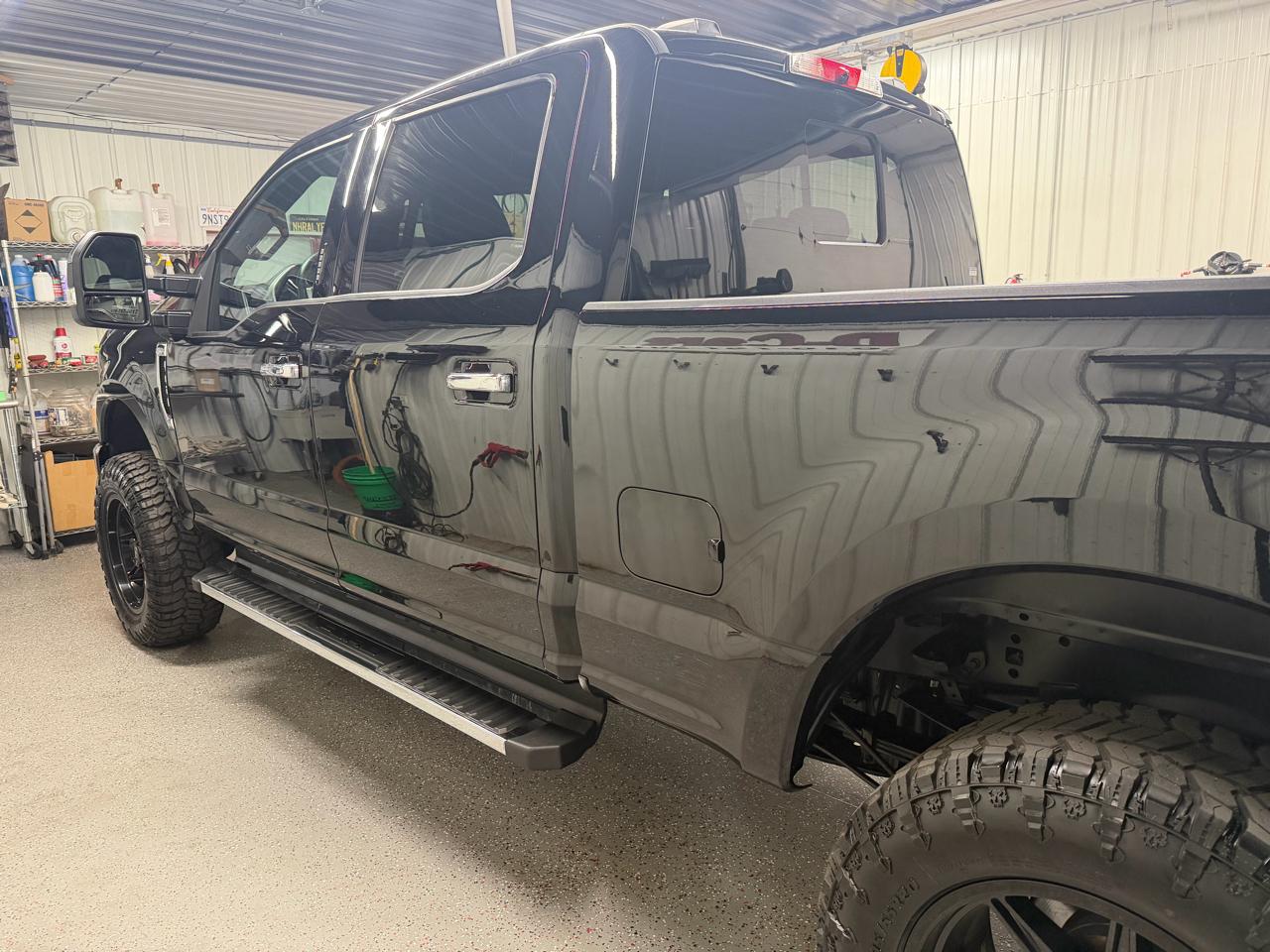 Ford F-350 SD Lariat Crew Cab SWB 4WD 2022