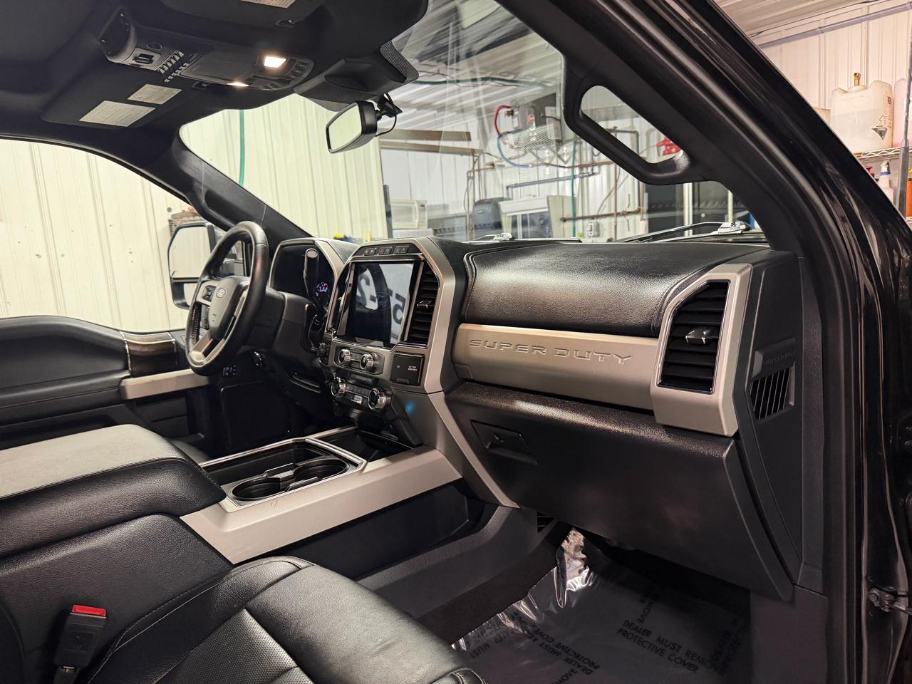 Ford F-350 SD Lariat Crew Cab SWB 4WD 2022