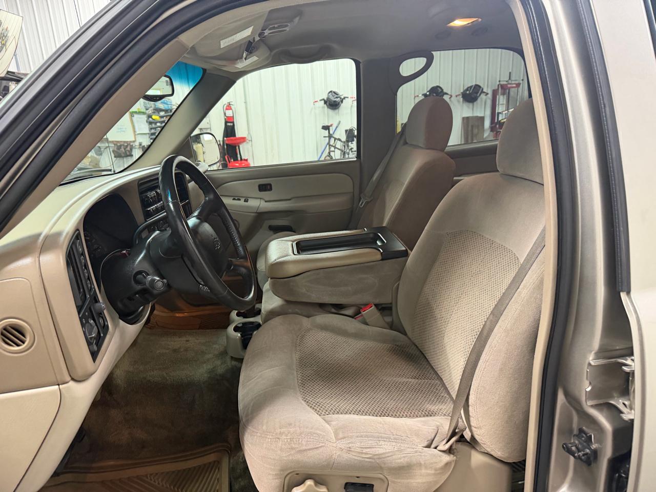 Chevrolet Tahoe 4WD 2002