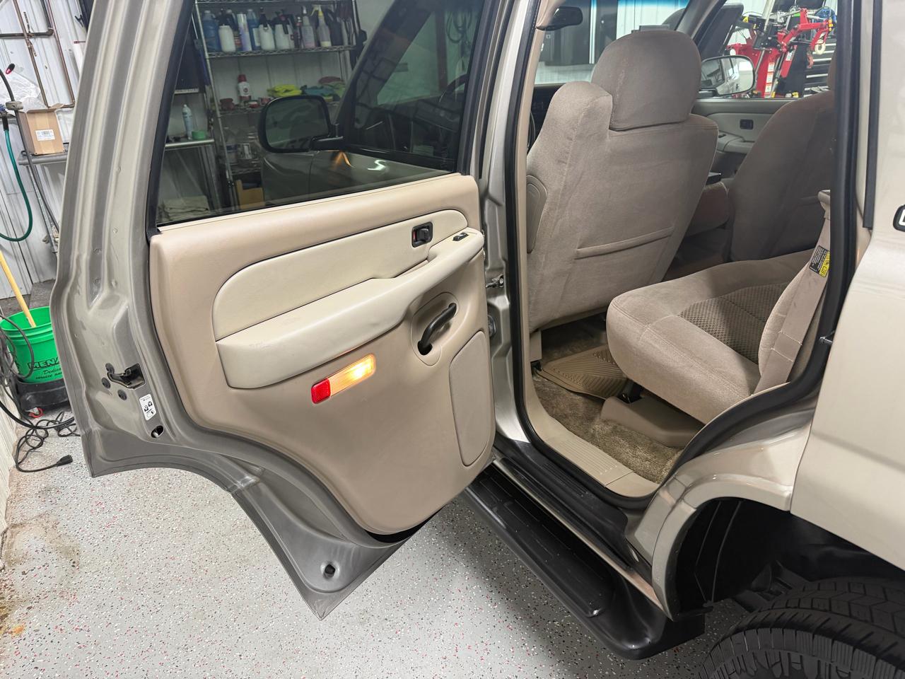 Chevrolet Tahoe 4WD 2002