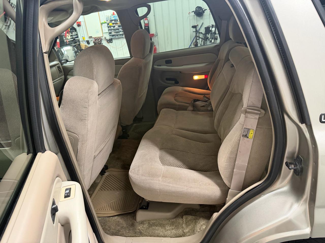 Chevrolet Tahoe 4WD 2002
