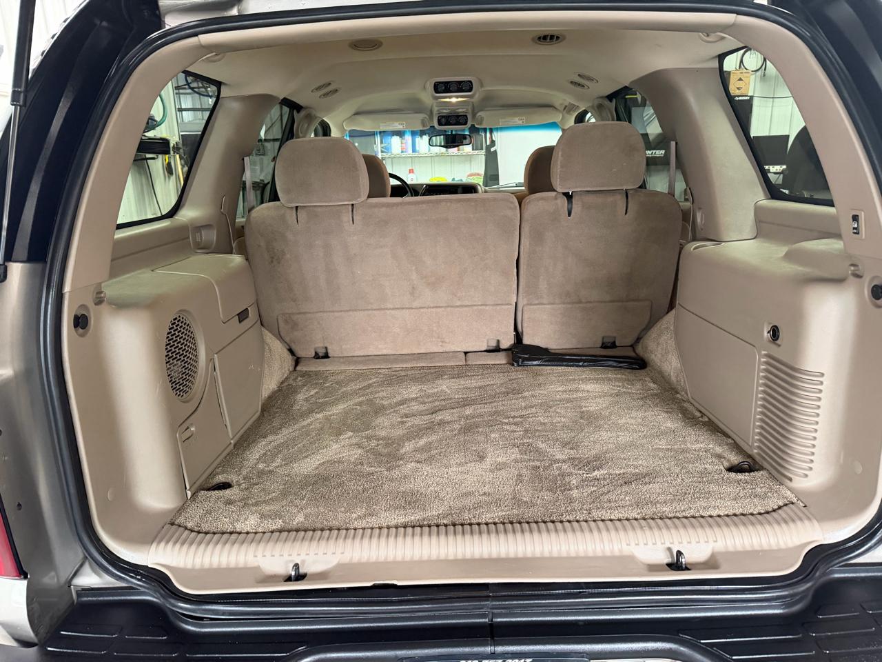 Chevrolet Tahoe 4WD 2002
