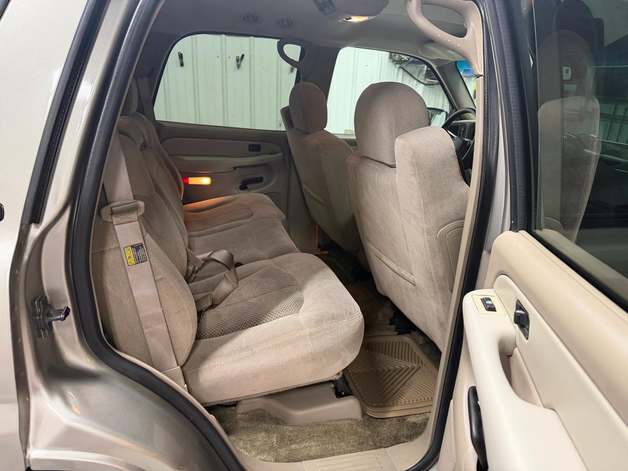 Chevrolet Tahoe 4WD 2002