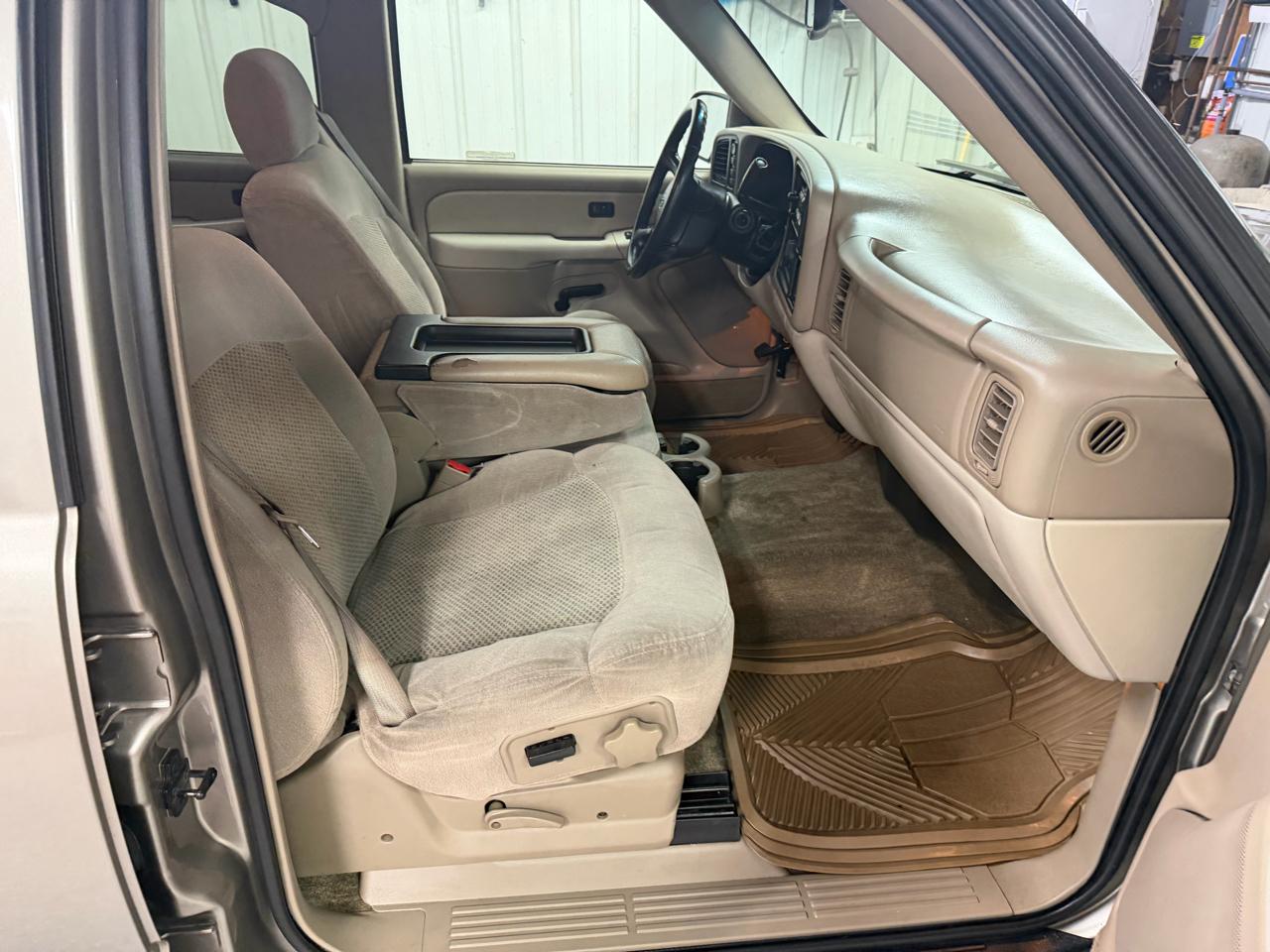 Chevrolet Tahoe 4WD 2002