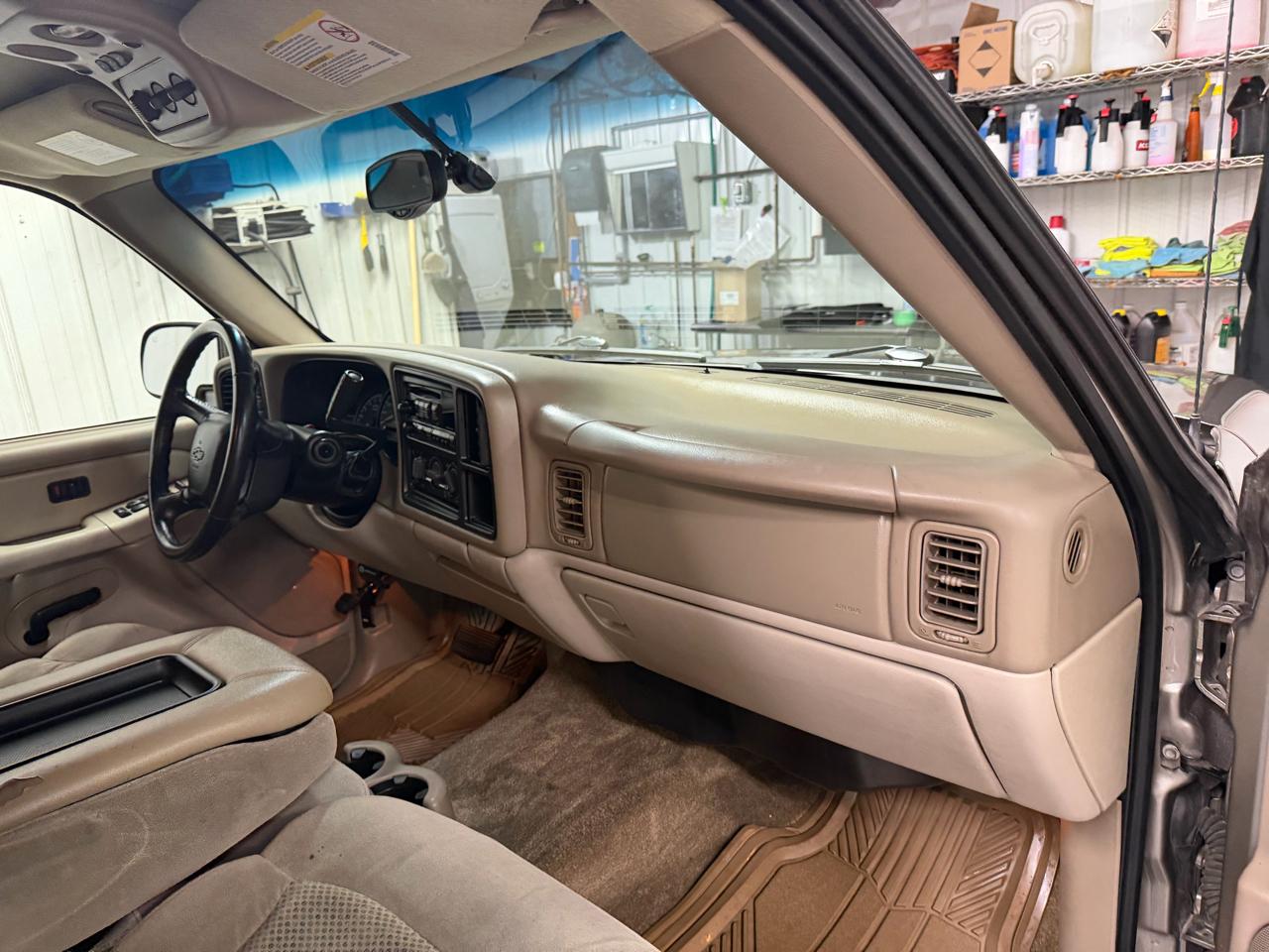 Chevrolet Tahoe 4WD 2002