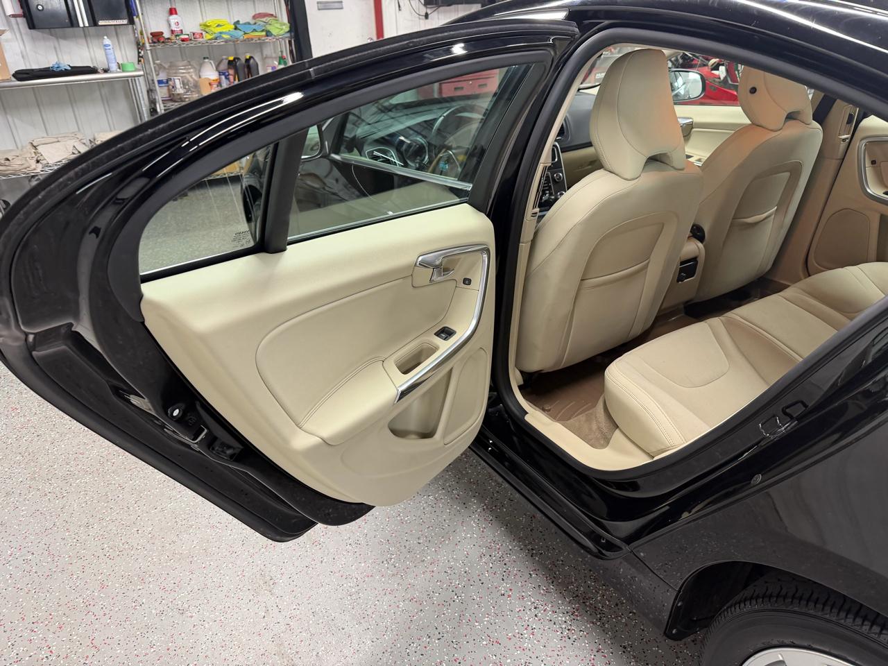 Volvo S60 T5 2012