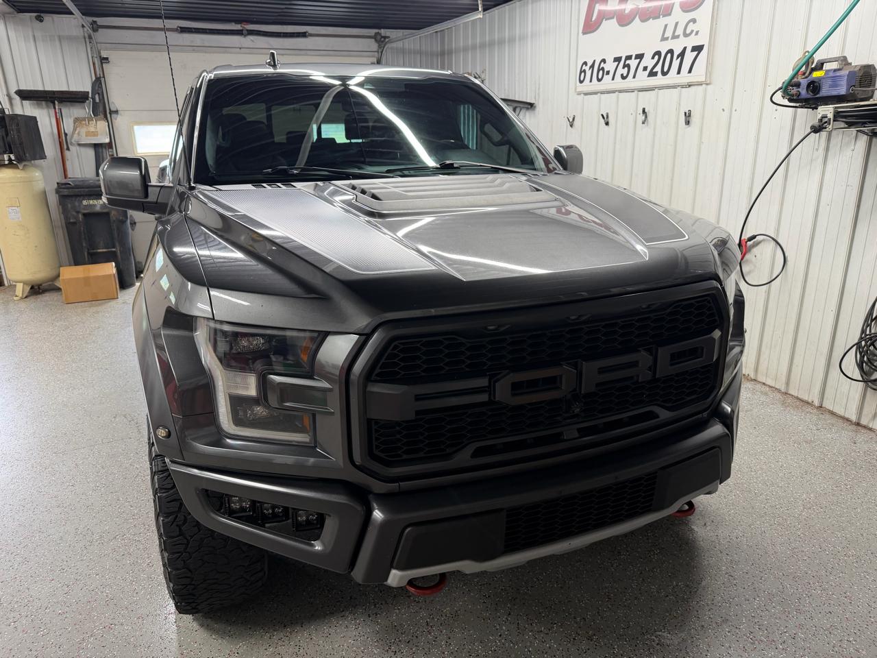 Ford F-150 4WD SuperCrew 145" SVT Raptor 2019