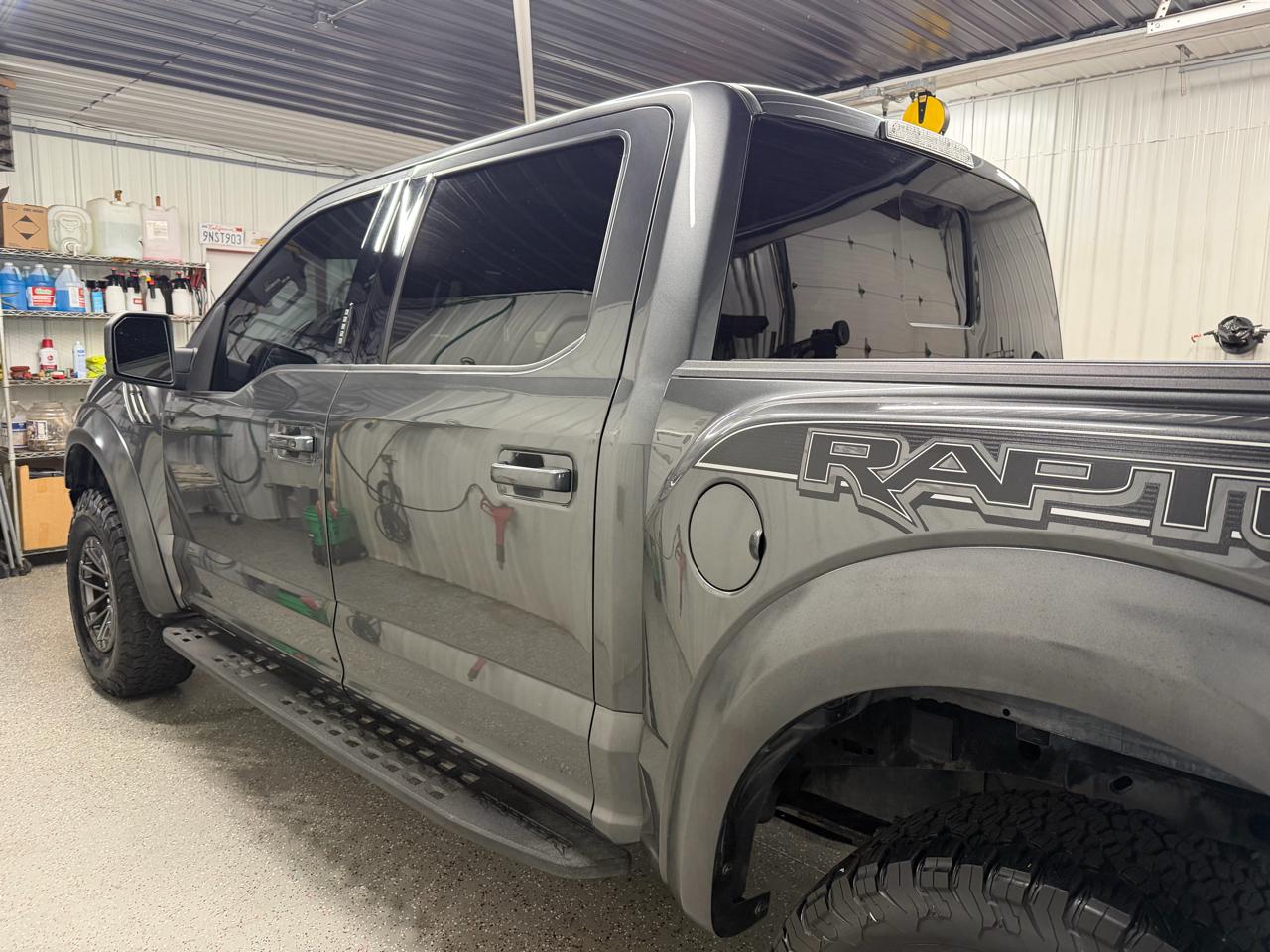 Ford F-150 4WD SuperCrew 145" SVT Raptor 2019