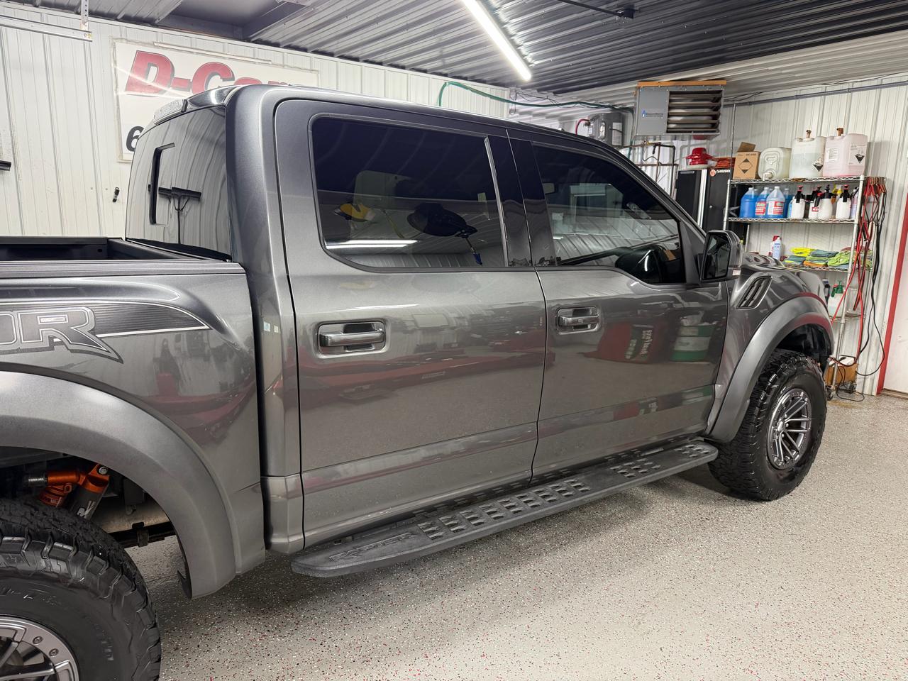 Ford F-150 4WD SuperCrew 145" SVT Raptor 2019