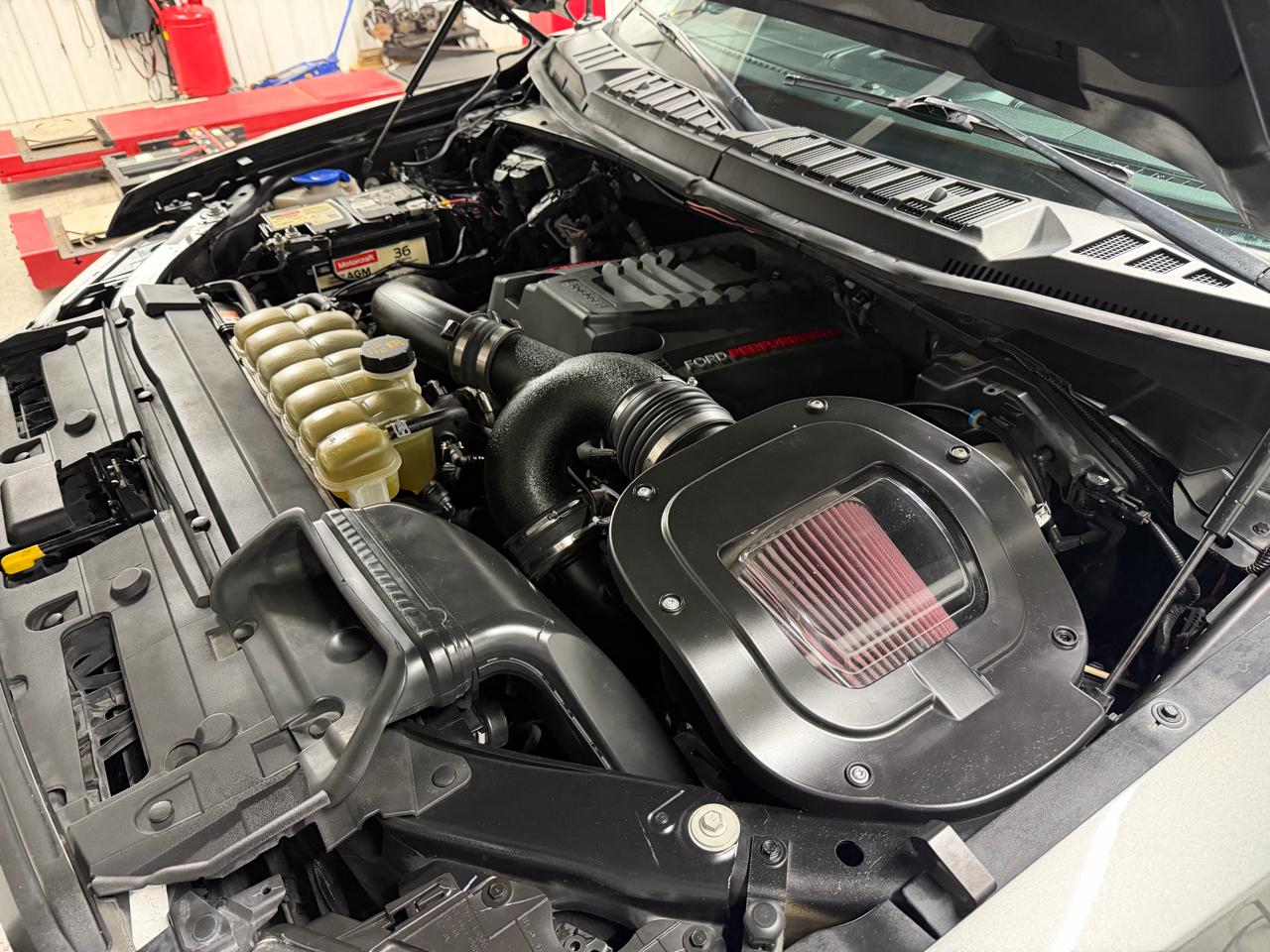 Ford F-150 4WD SuperCrew 145" SVT Raptor 2019