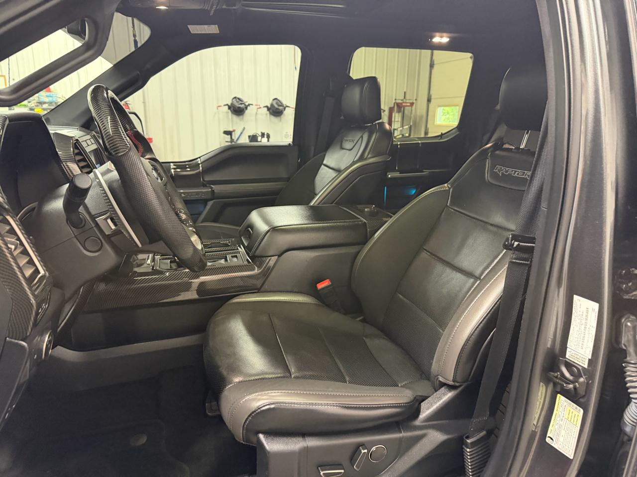 Ford F-150 4WD SuperCrew 145" SVT Raptor 2019