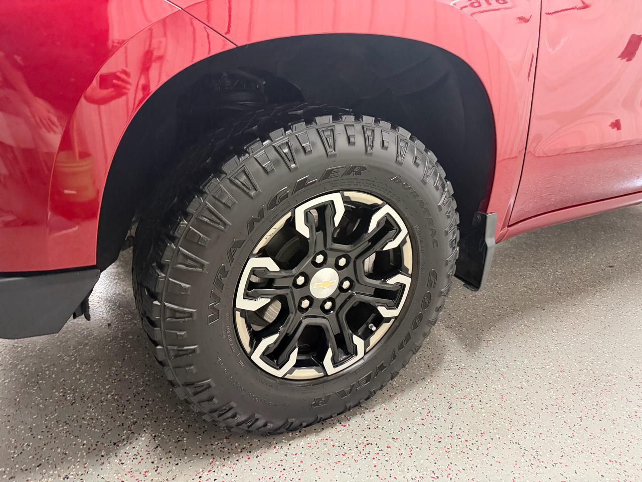 Chevrolet Silverado 1500 4WD Crew Cab 143.5" LT w/2LT 2023