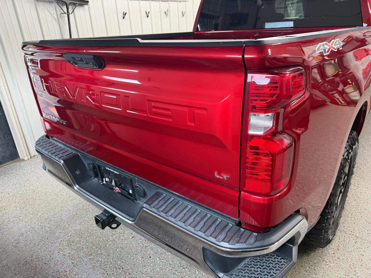 Chevrolet Silverado 1500 4WD Crew Cab 143.5" LT w/2LT 2023
