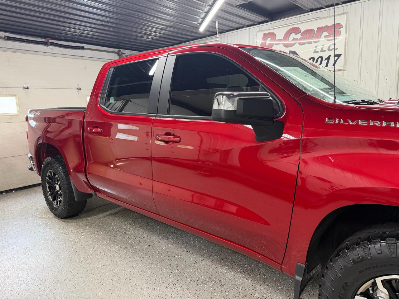 Chevrolet Silverado 1500 4WD Crew Cab 143.5" LT w/2LT 2023
