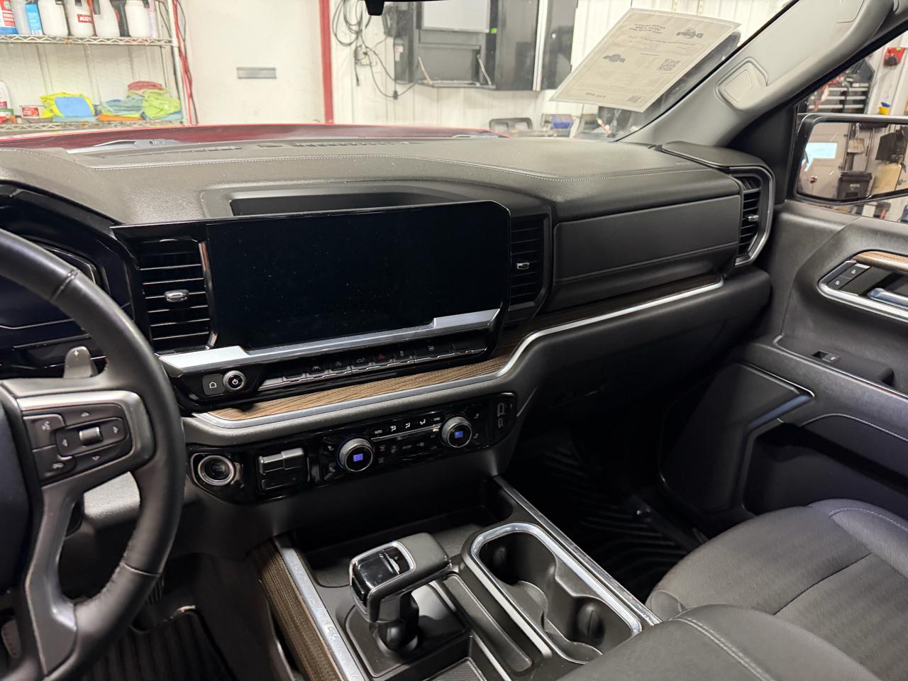 Chevrolet Silverado 1500 4WD Crew Cab 143.5" LT w/2LT 2023