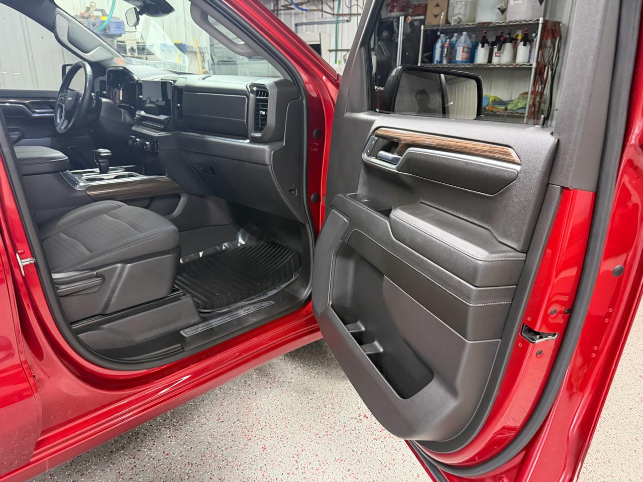 Chevrolet Silverado 1500 4WD Crew Cab 143.5" LT w/2LT 2023