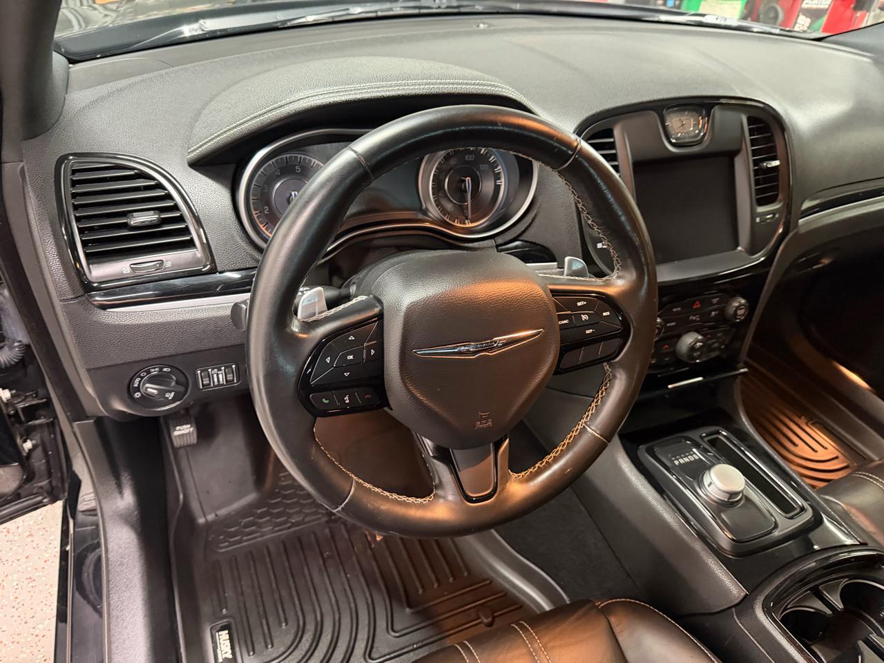 Chrysler 300 S V6 RWD 2021