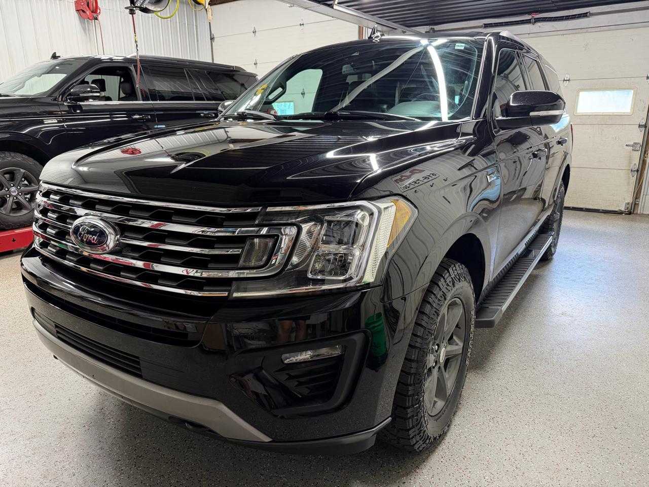 Ford Expedition XLT 4WD 2019