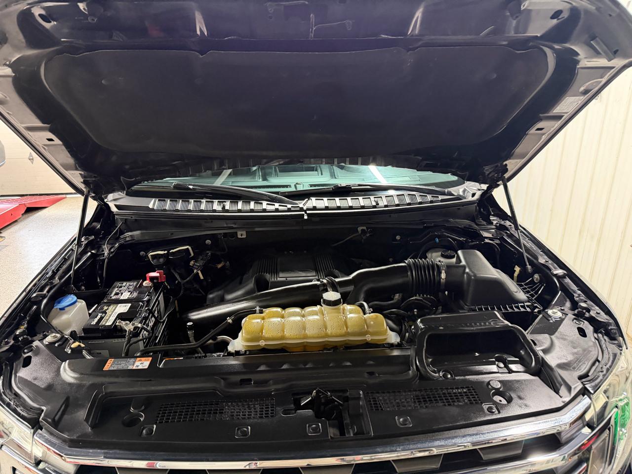 Ford Expedition XLT 4WD 2019