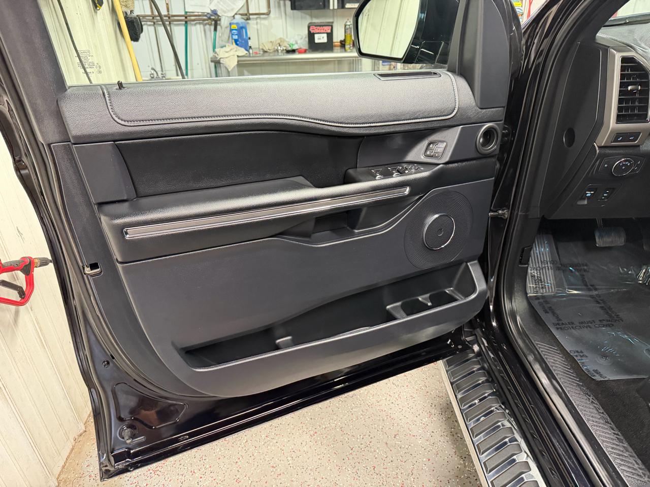 Ford Expedition XLT 4WD 2019