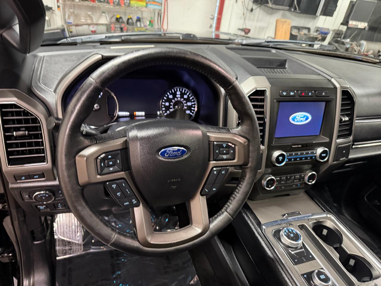 Ford Expedition XLT 4WD 2019