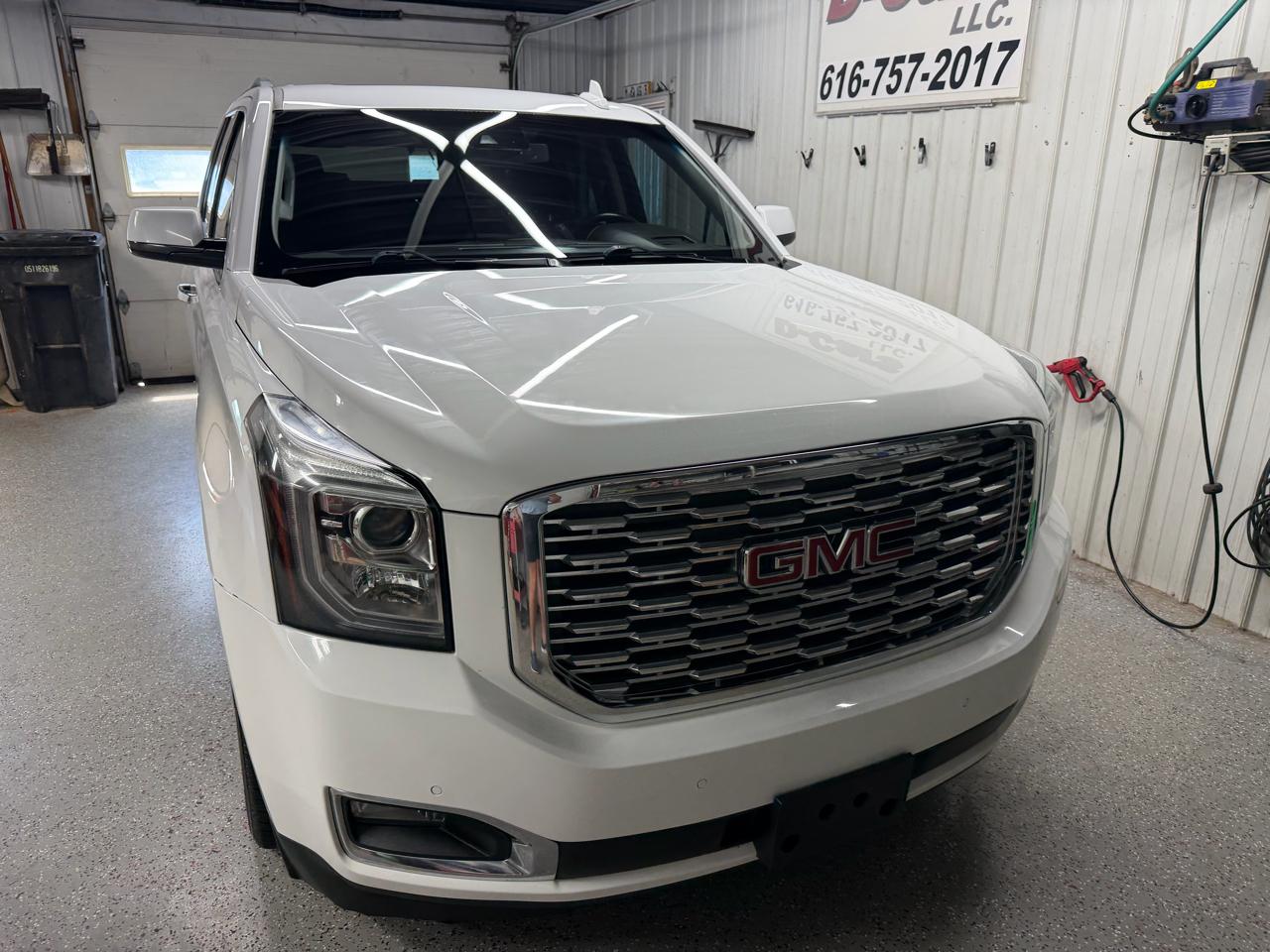 GMC Yukon Denali 4WD 2018