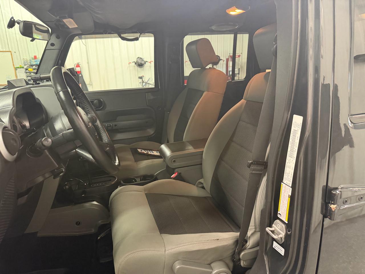 Jeep Wrangler Unlimited Rubicon 4WD 2010