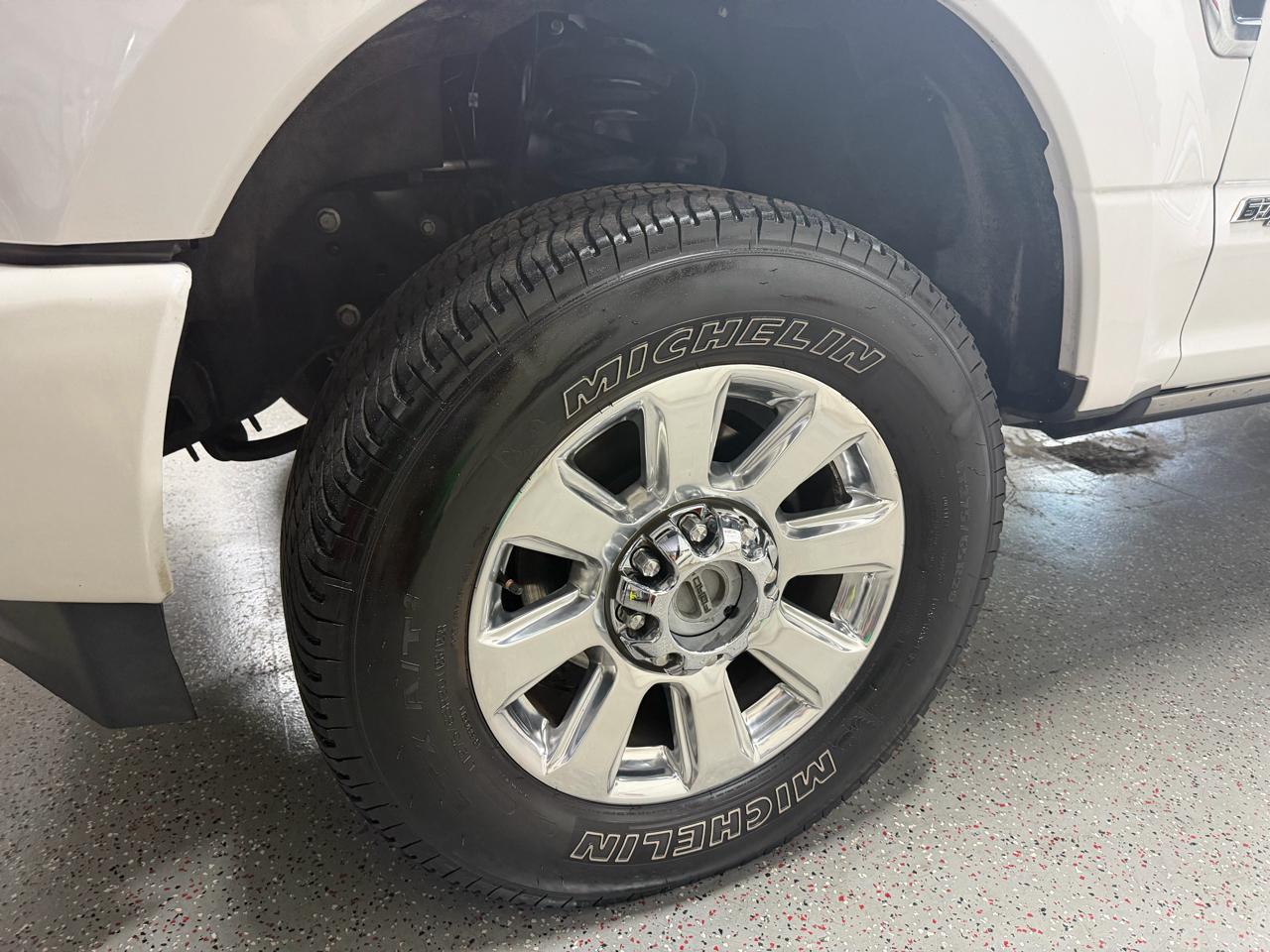 Ford F-350 SD Platinum Crew Cab Long Box 4WD 2019