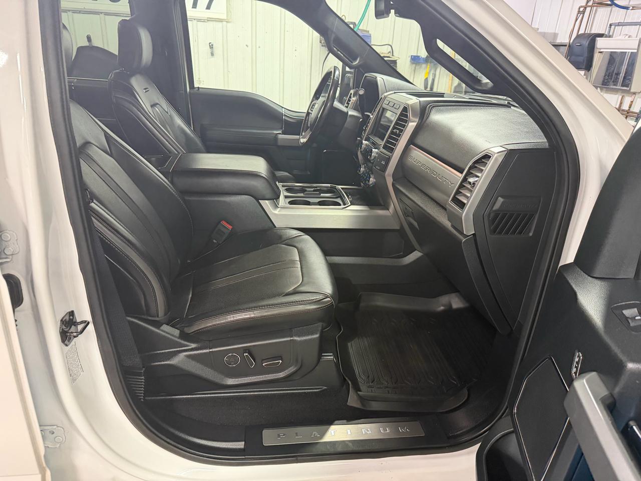 Ford F-350 SD Platinum Crew Cab Long Box 4WD 2019