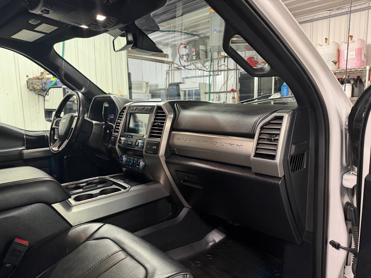 Ford F-350 SD Platinum Crew Cab Long Box 4WD 2019
